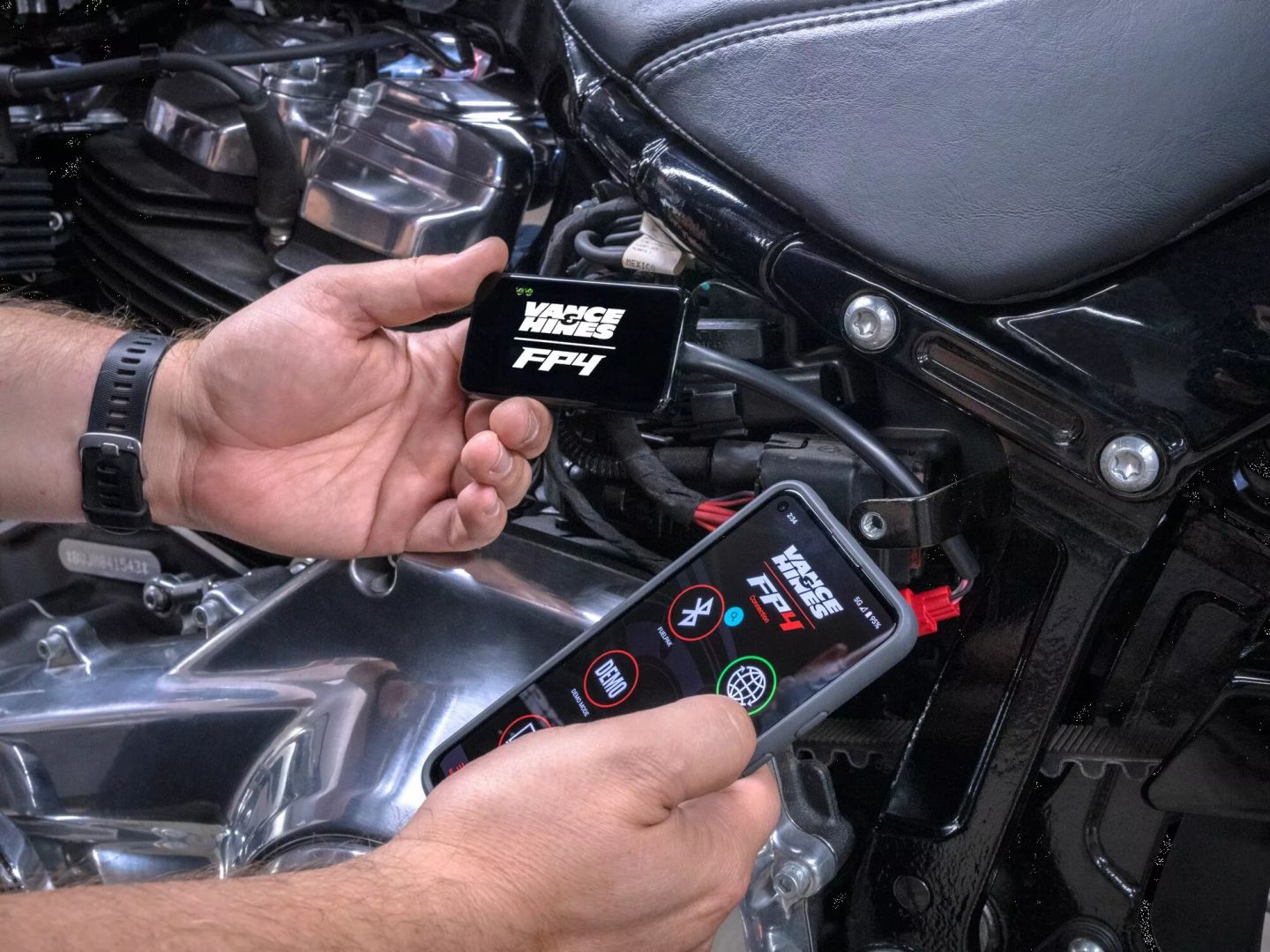 VANCE & HINES 66043 Fuelpak 4 hangoló modul Befecskendező tuning 2