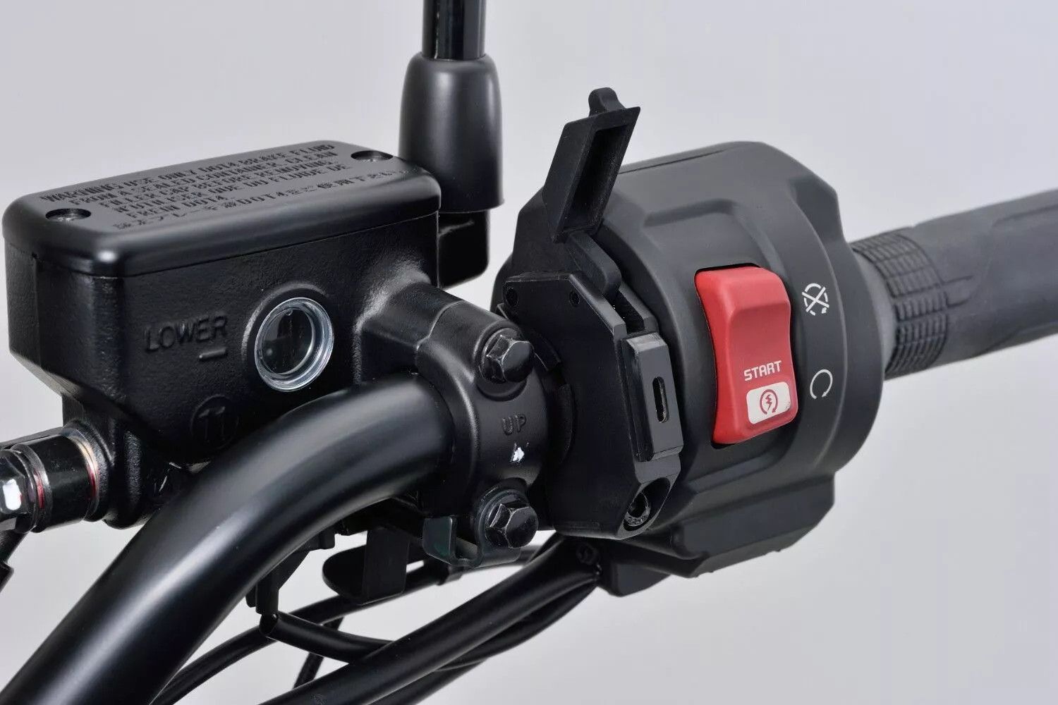 Daytona 80400 USB C töltőkábel Elektromos alkatrészek  0