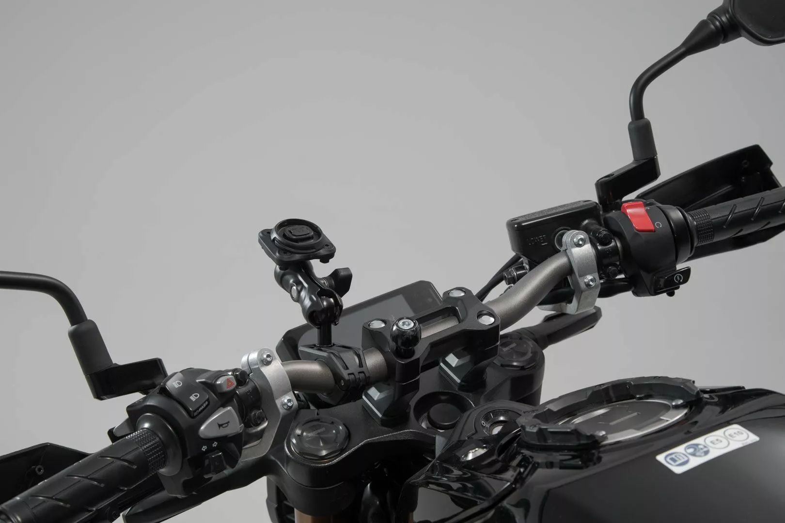 Sw-motech GPS.00.308.35100 Universal GPS Mount Kit telefonos tokokkal Bőrönd, utazótáska 2