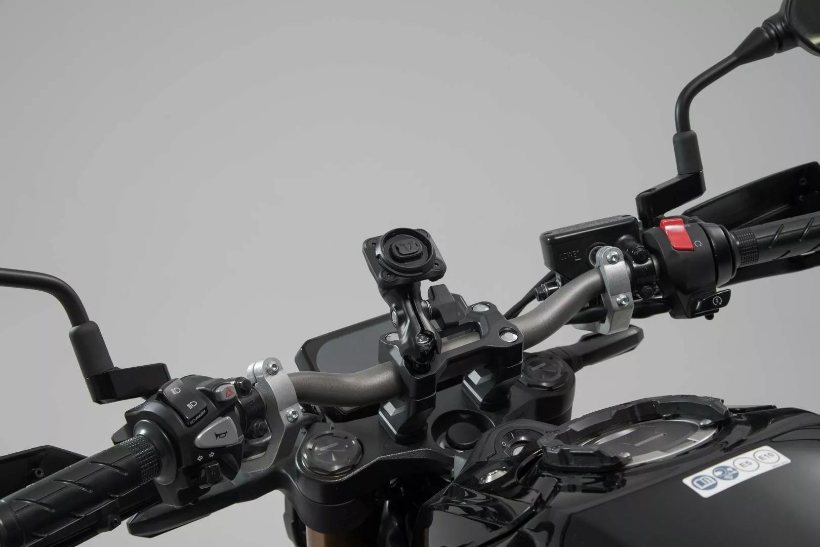 Sw-motech GPS.00.308.35100 Universal GPS Mount Kit telefonos tokokkal Bőrönd, utazótáska 3