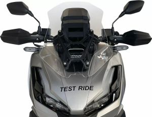 Wrs HO057T szélvédő robogóhoz Szélvédő, fejidom 1