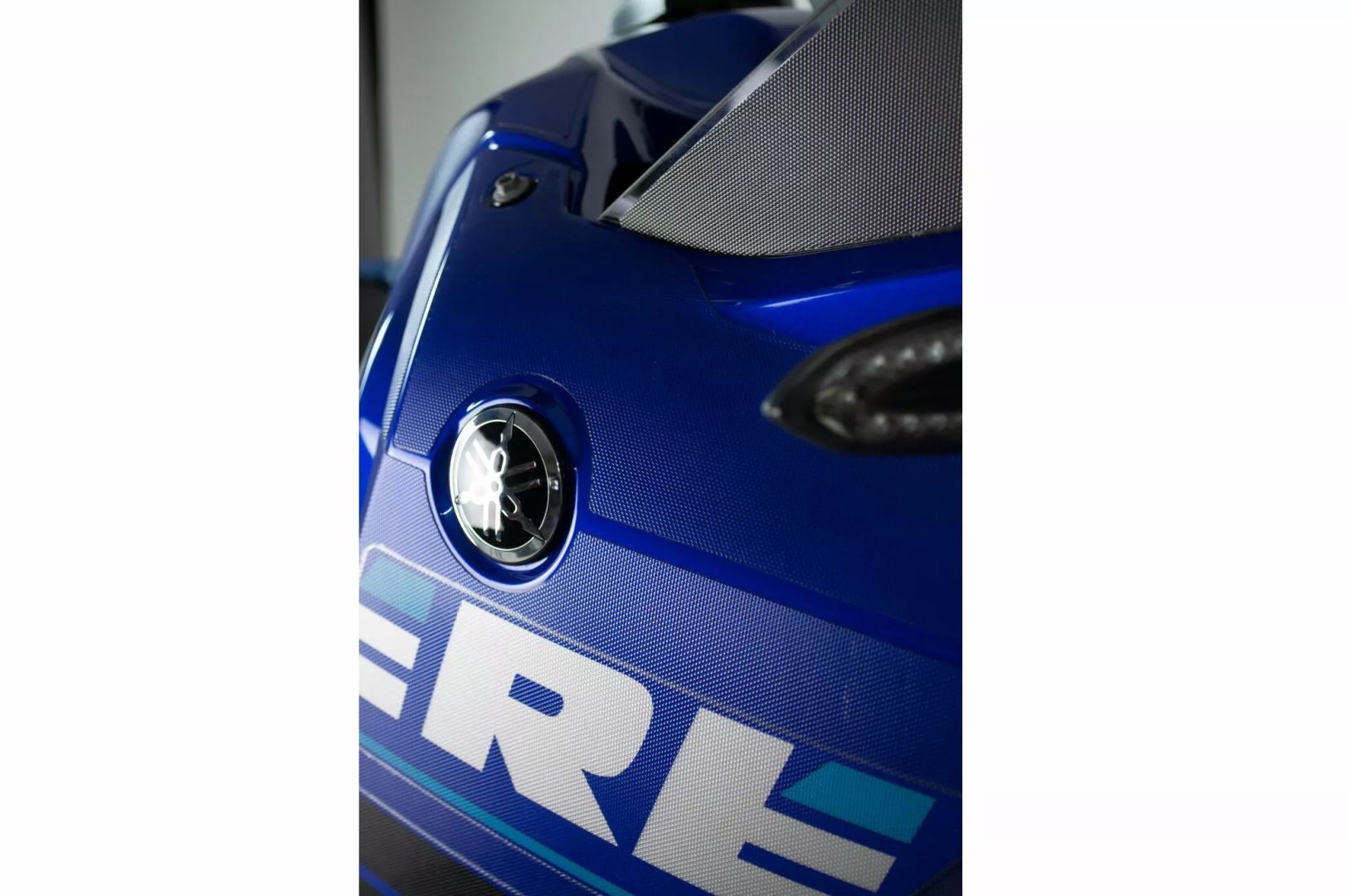Uniracing K50859 Scratch Saver Yamaha Tenere 700 Matrica 3
