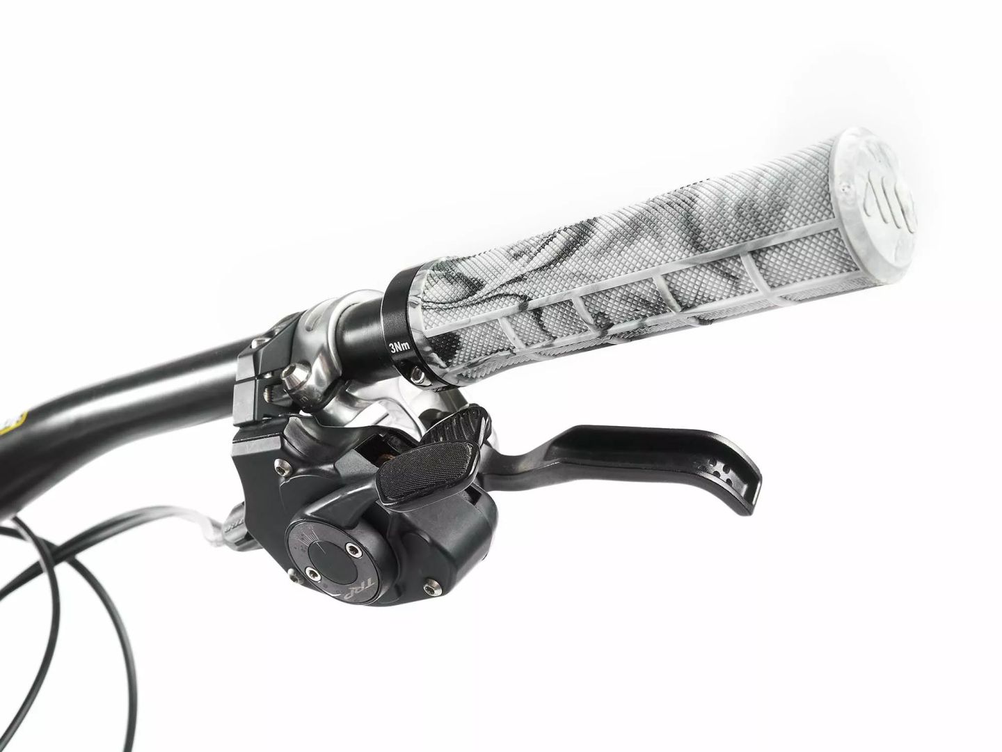 All mountain style AMSGP2WHCM BERM GRIPS CAMO MISC BICYCLE SPECIFIC 3