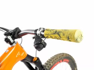 All mountain style AMSGP2YWCM BERM GRIPS CAMO MISC BICYCLE SPECIFIC 3