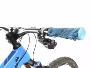 All mountain style AMSGP2BLCM BERM GRIPS CAMO MISC BICYCLE SPECIFIC 2