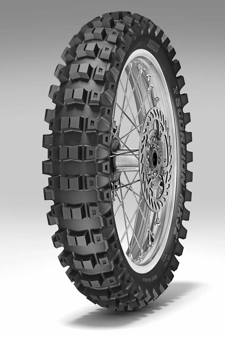 Pirelli 4016600 Scorpion MX32 Mid Soft gumiabroncs Motorkerékpár gumiabroncs 2