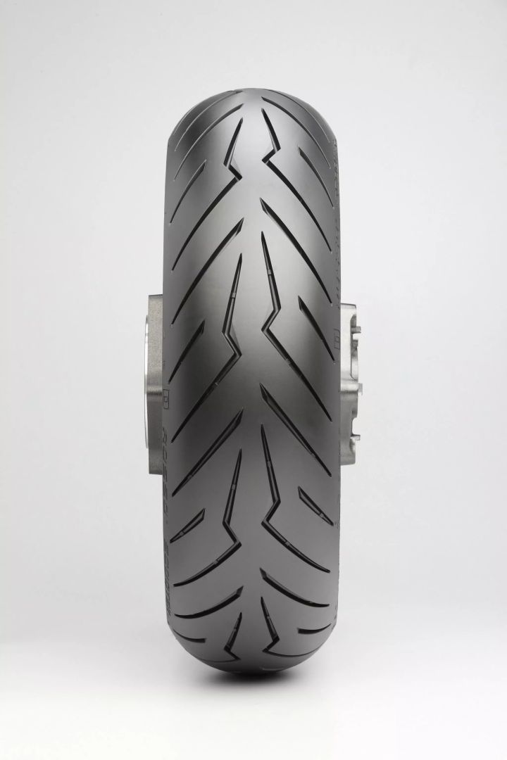 Pirelli 4017500 Diablo Rosso robogó gumi Motorkerékpár gumiabroncs 1