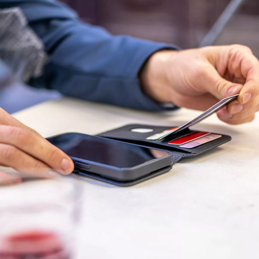 Sp connect 52843 Mágneses felhajtható fedél Kameratartó, GPS tartó, telefontartó 1