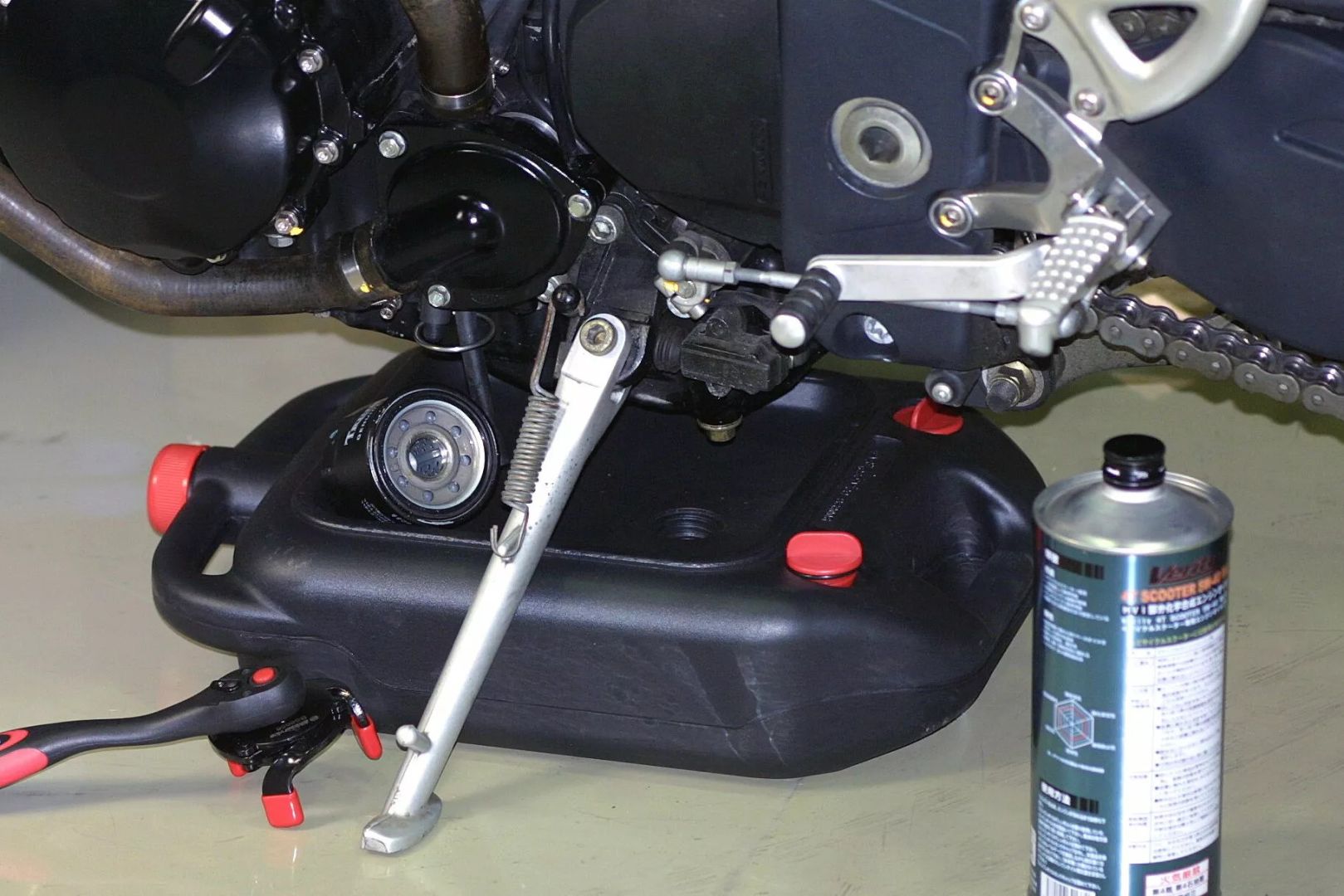Bikeservice BS-8006 4L hordozható olajleeresztő edény Motorolaj, tisztítószer, kemikáliák 4