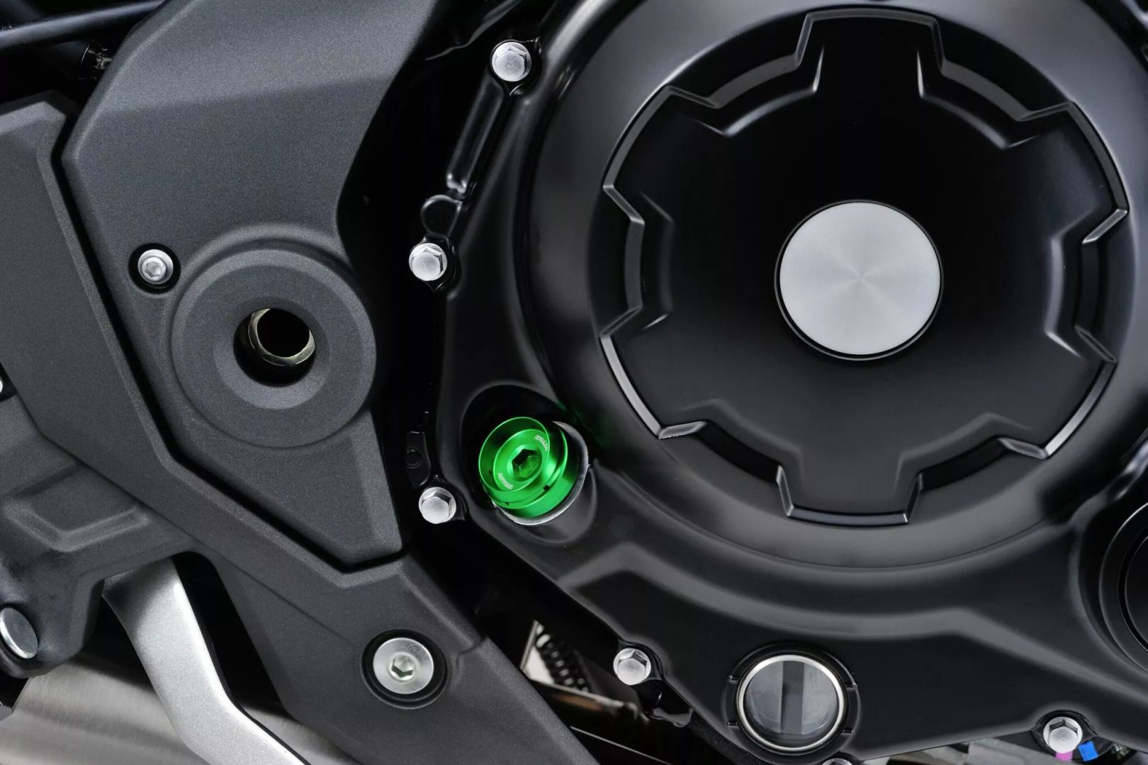 Daytona 98402 Bullet Olajbetöltő sapka Motorblokk alkatrész 3