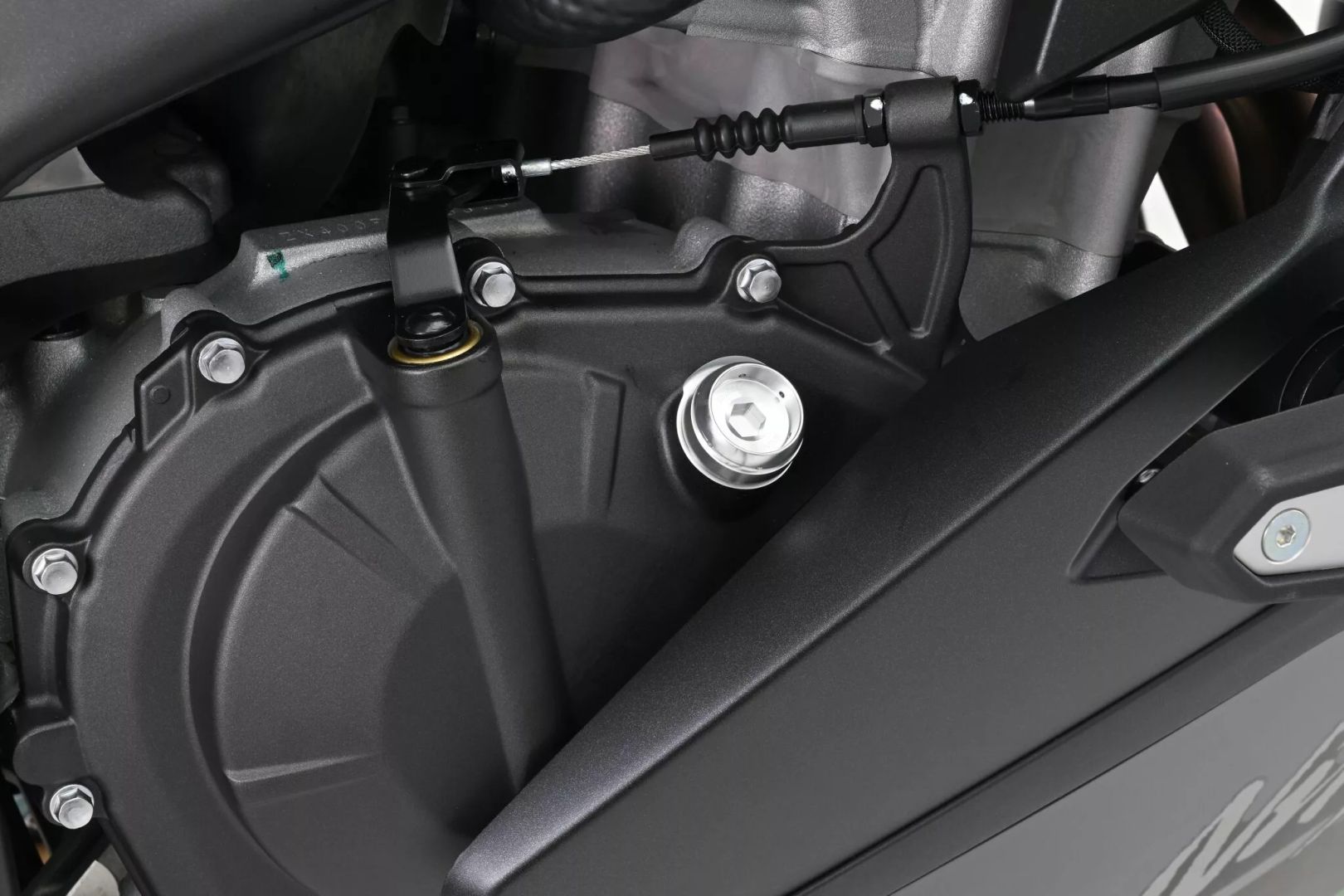 Daytona 98403 Bullet Olajbetöltő sapka Motorblokk alkatrész 3