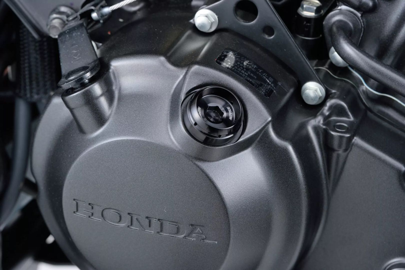 Daytona 98404 Bullet Olajbetöltő sapka Motorblokk alkatrész 1