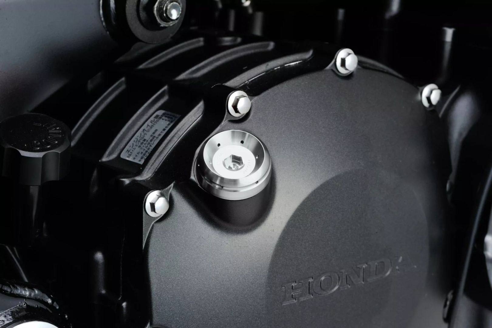 Daytona 98409 Bullet Olajbetöltő sapka Motorblokk alkatrész 2