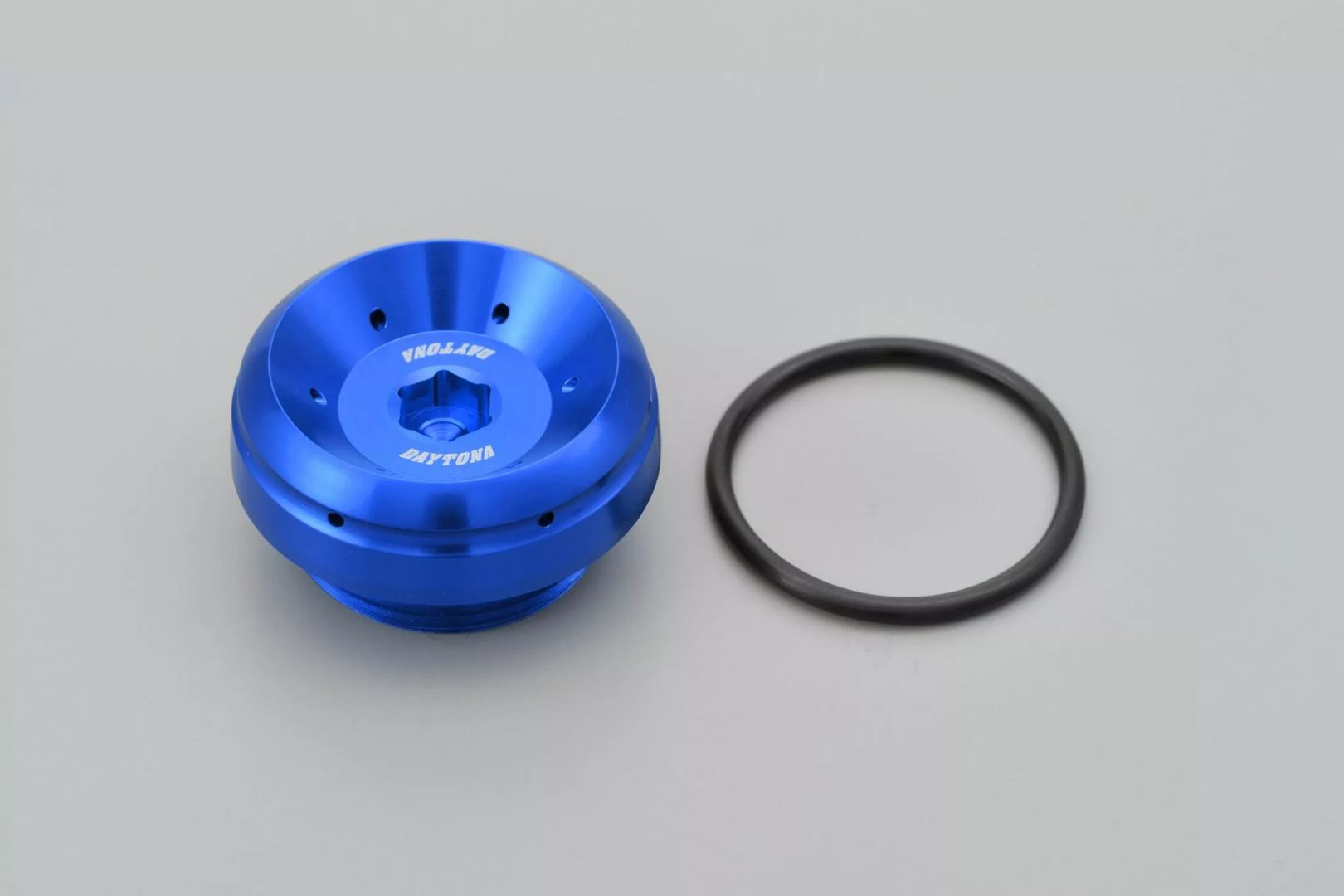 Daytona 98424 Bullet Olajbetöltő sapka Motorblokk alkatrész 0