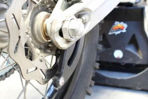 Axp racing AX1413 hátsó lemezvédő Hardware & Accessories 3