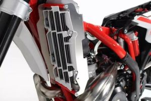 Axp racing AX1552 radiátormerevítők Hardware & Accessories