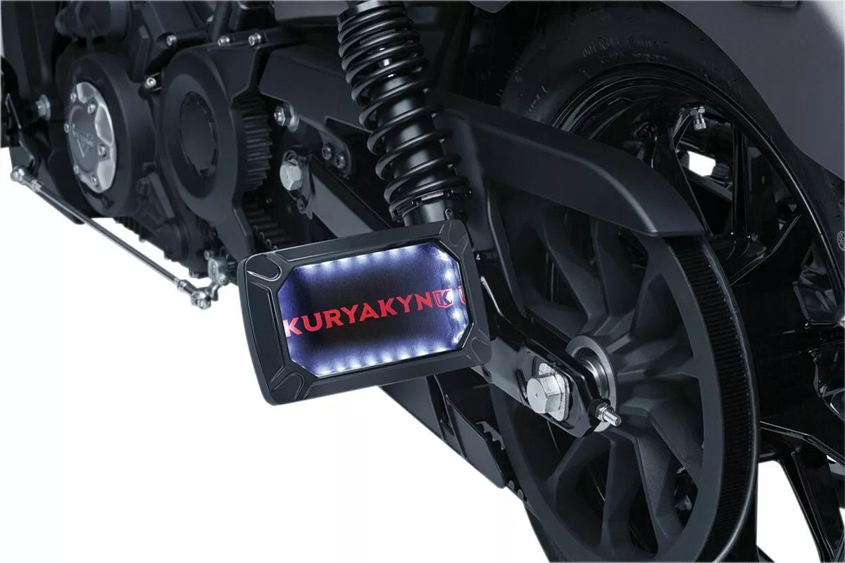 Kuryakyn KUR3193 Nova ívelt rendszámtartó Rendszámtartók 1