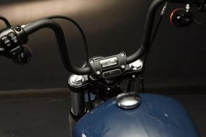 Koso north america BA080000 D2 LCD mérő Sebességmérő és fordulatszámmérő 1