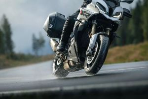 Bridgestone 30631 T33 gumiabroncs 2