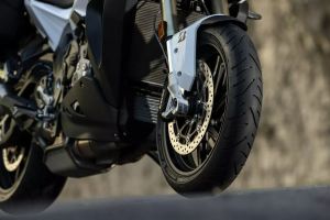 Bridgestone 30631 T33 gumiabroncs 4