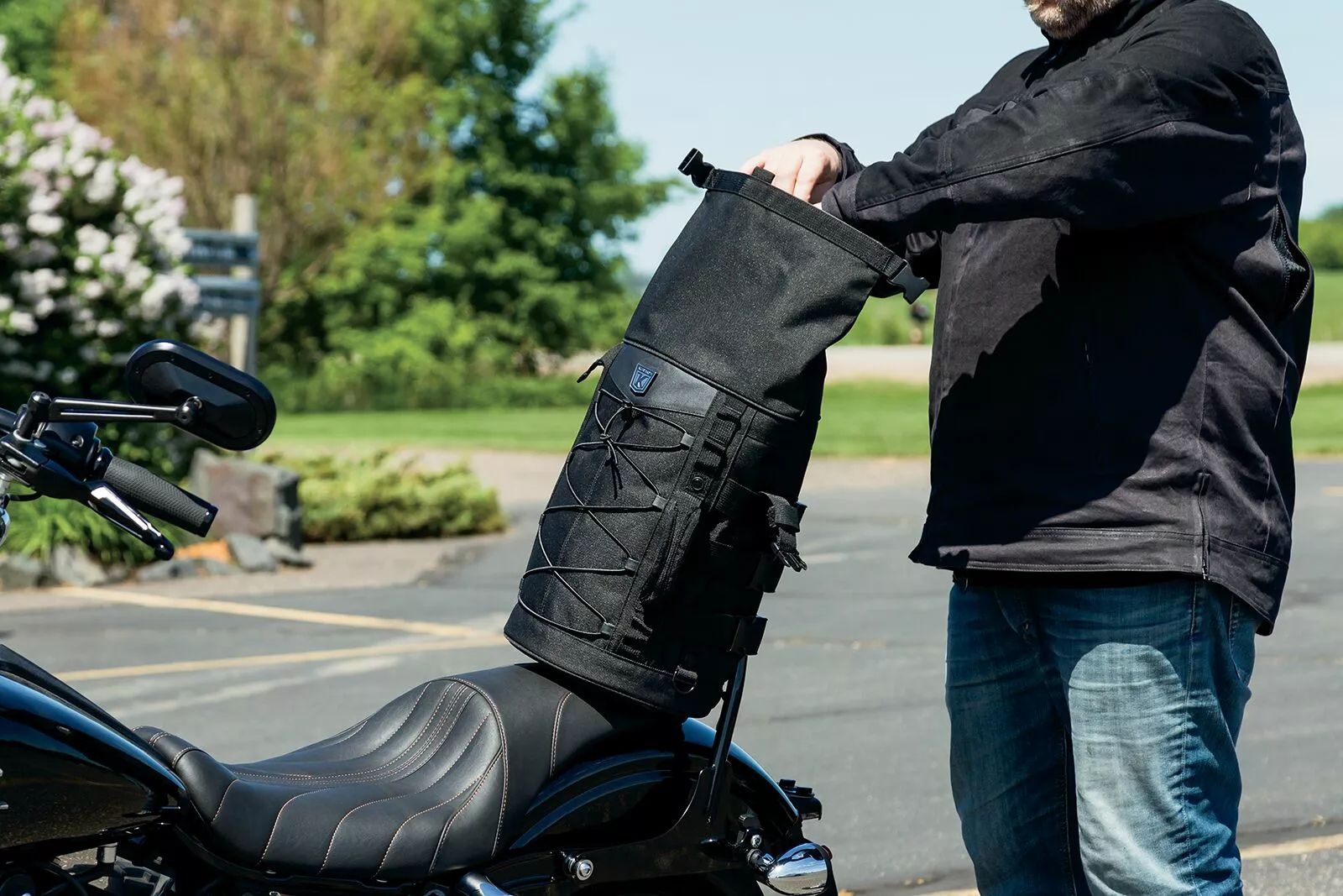 Kuryakyn Kur5223 Momentum Deadbeat Duffle Csomagtartó, doboz, táska 7