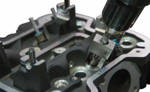 Feuling parts 9024 Pilóta ülésvágó M8 -hoz 2